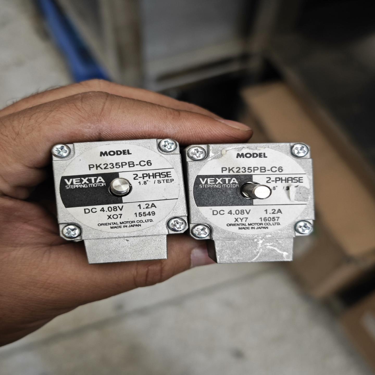 拆机所得日本进口VEXTA 东方35步进电机。型号:PK23