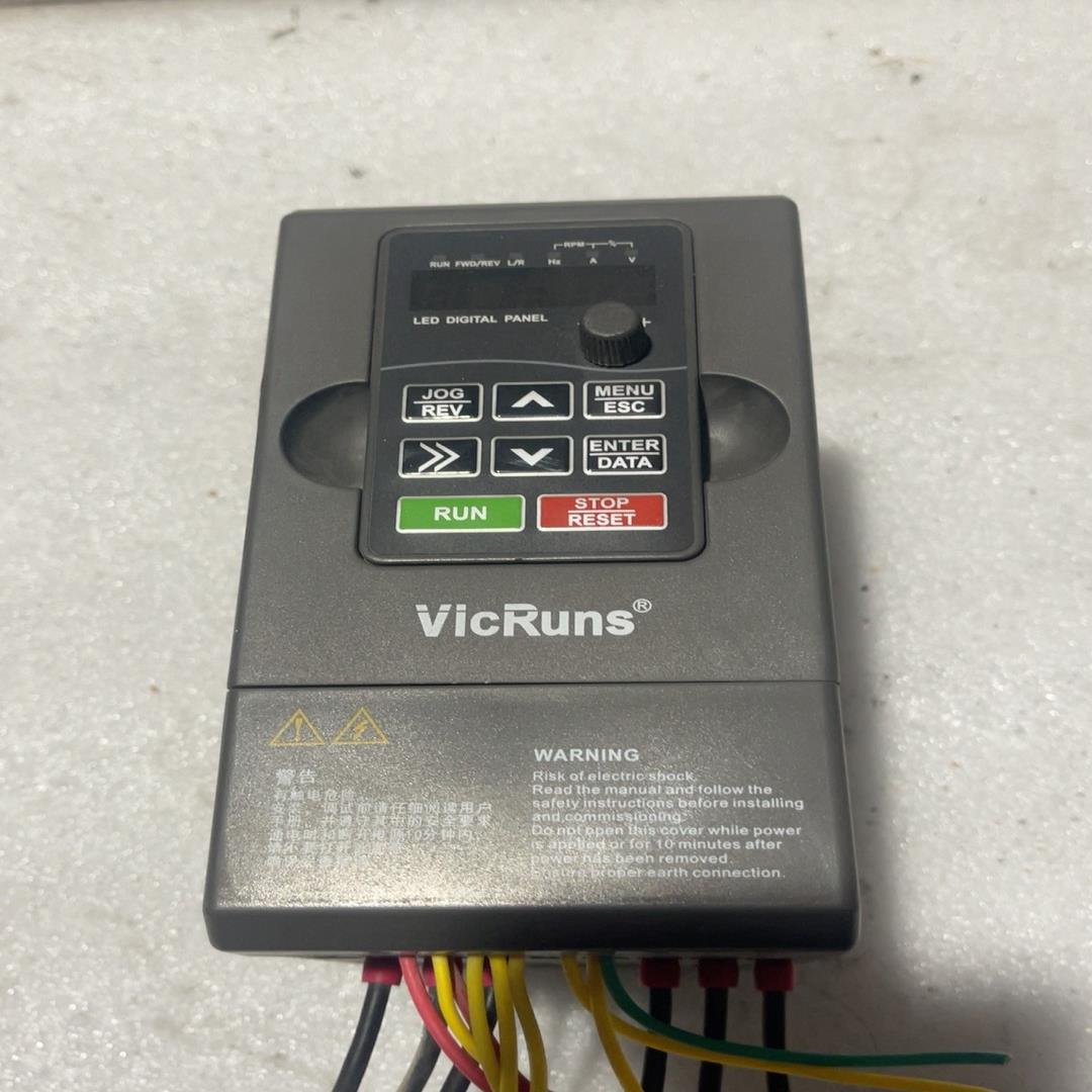 沃森变频器VD120A-4T-2.2GB2.2千瓦