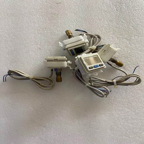 SMC真空数显压力表ZSE30A-01-N议价