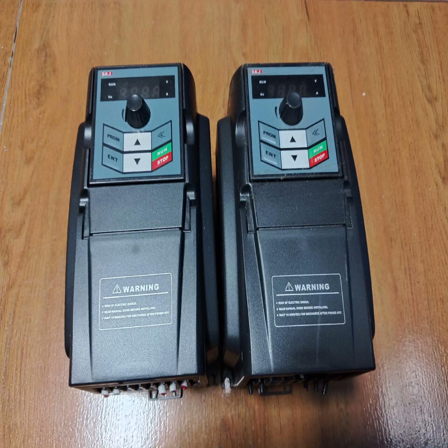 （设备配件）-S2R2GH变频器2三晶ATV13kw220功率2.2，，