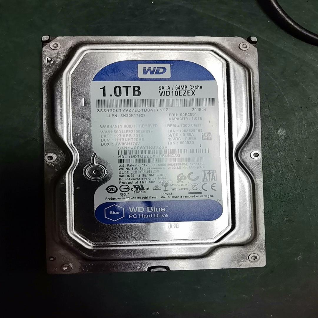 西数1T机械硬盘，功能正常