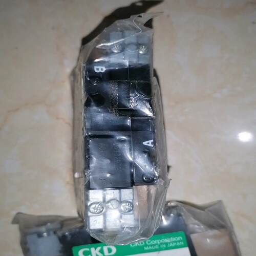 CKD喜开理电磁阀 4L229-00-L-AC110V