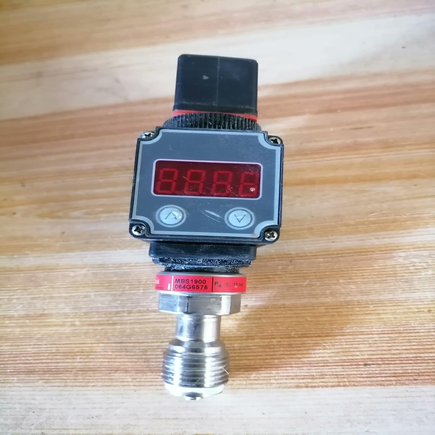 [德峰]丹弗斯MBS1900 064G6575 0-16bar 4-