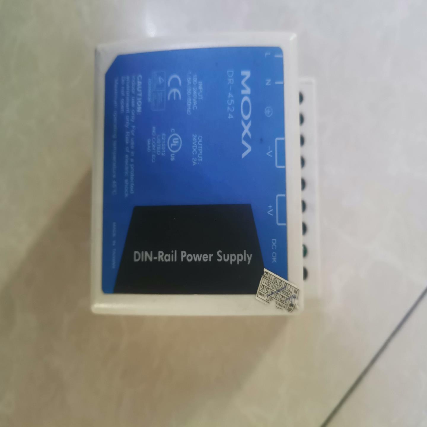 （设备配件）moxa DR-4524，9新。