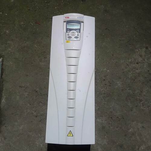 [德峰]ABB变频器，ACS510一01一072A一4。装机用的少。