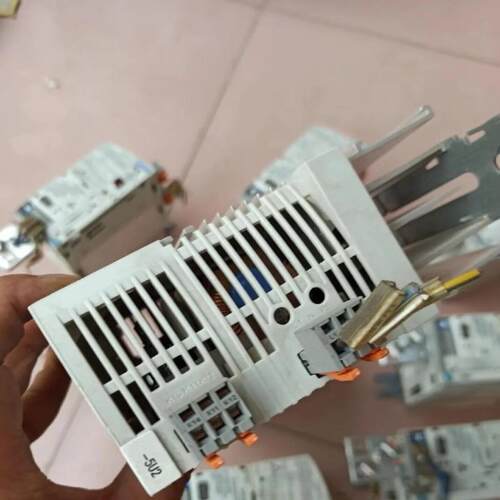 LENZE e82ev371-2c