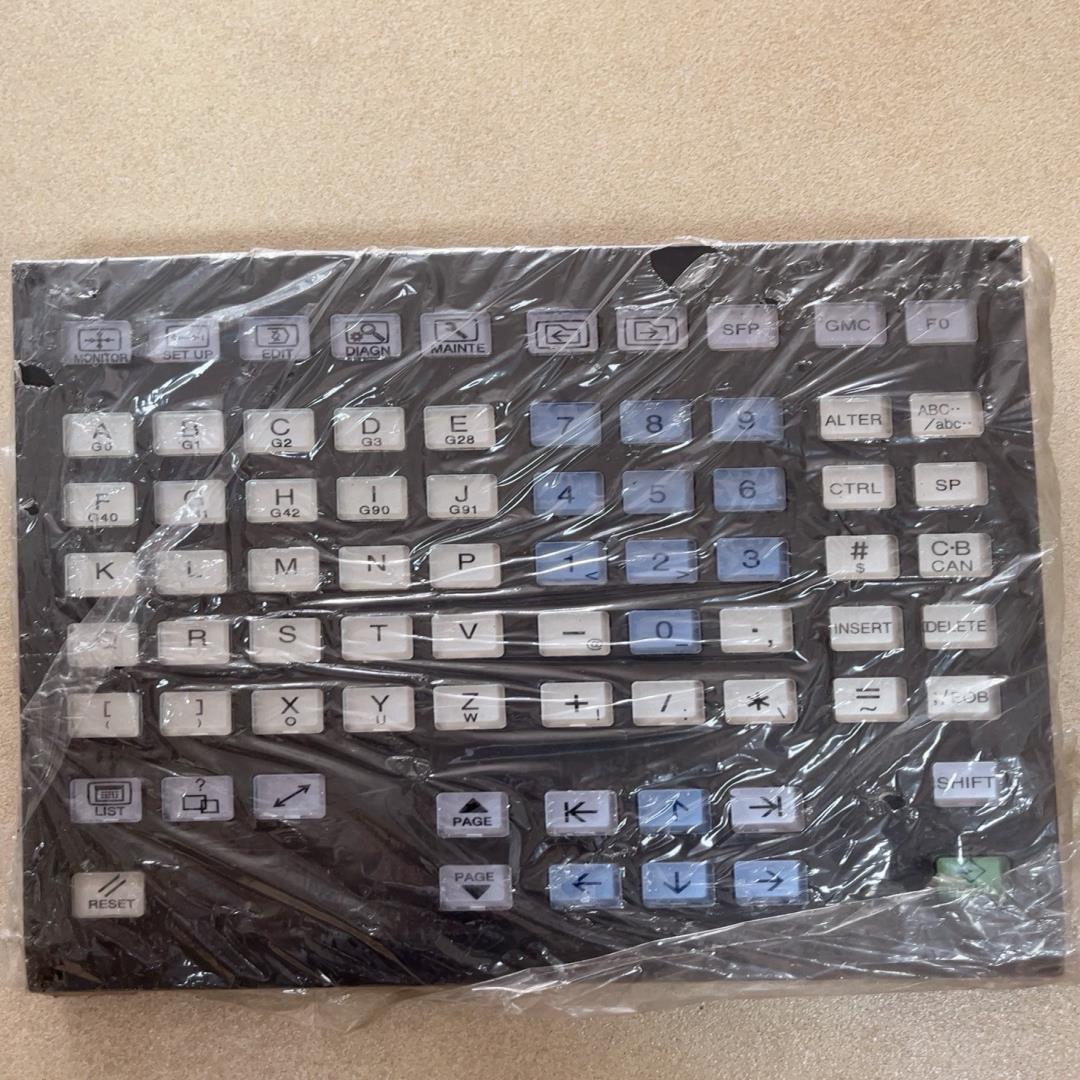 操作面板 FCU7-KB042 完好，可以正常使用，