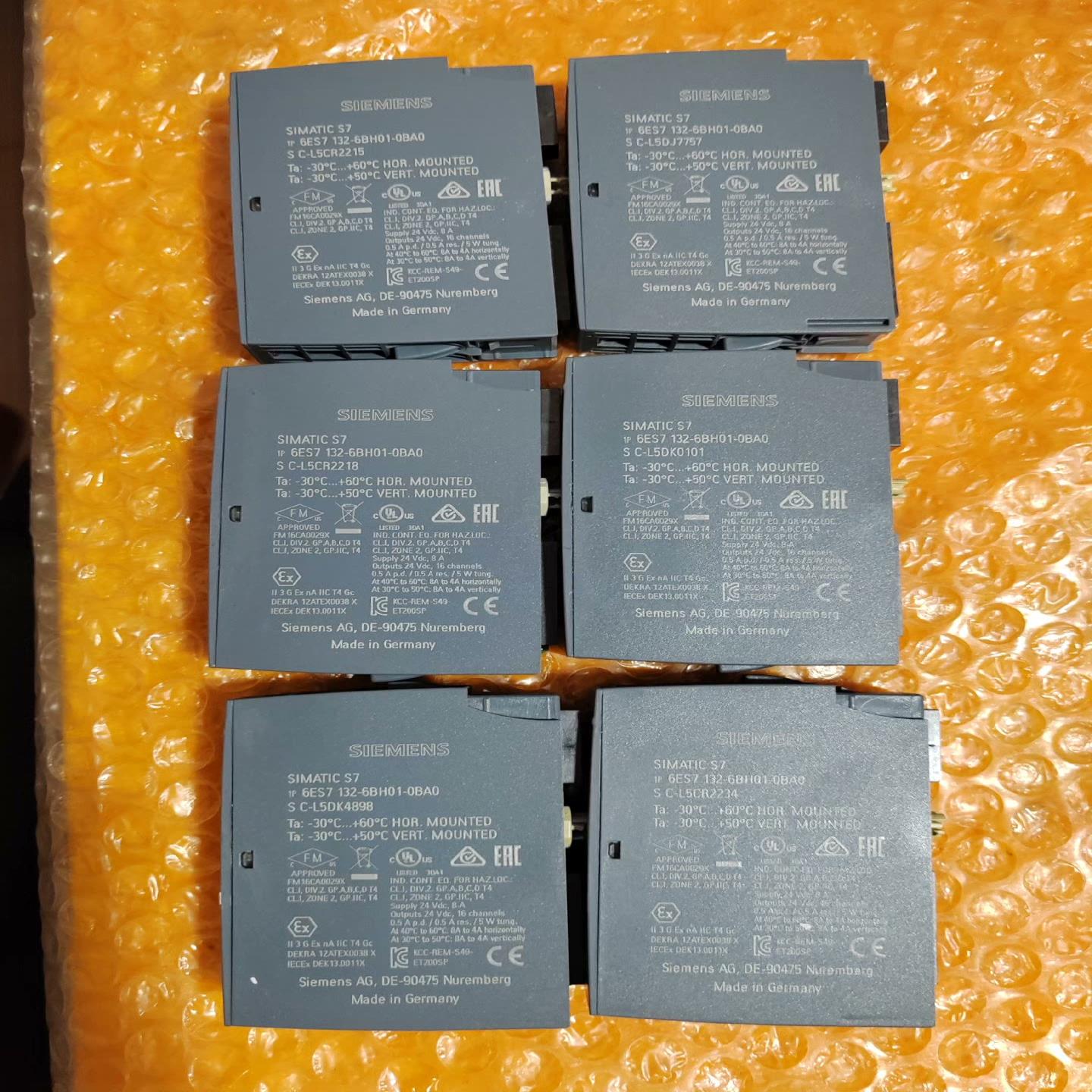 （设备配件）西门子132-6BH01-0BA0，实物拍摄，功能包好。