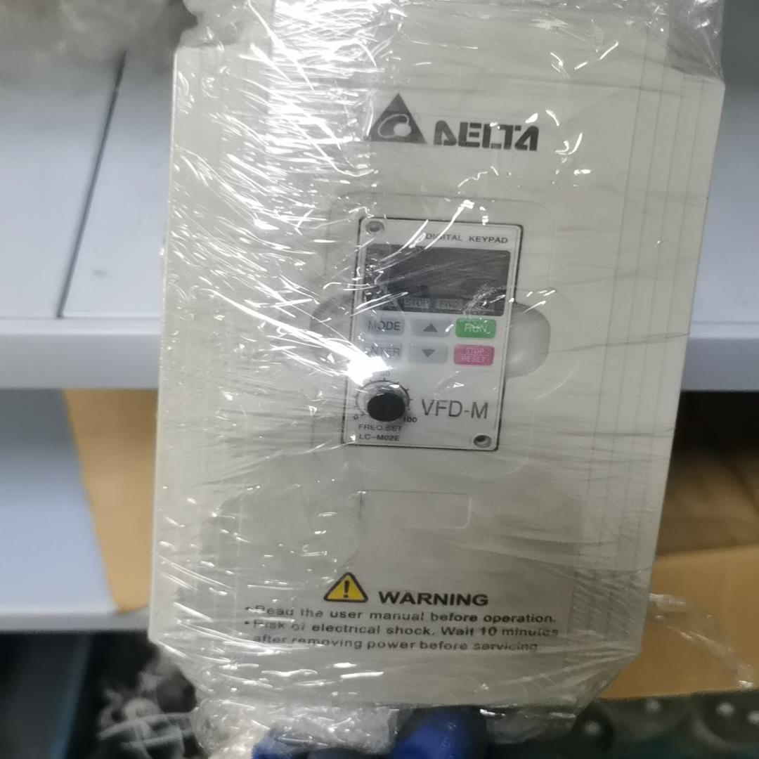 VFD075M43A成色很好台达变频器7.5KW