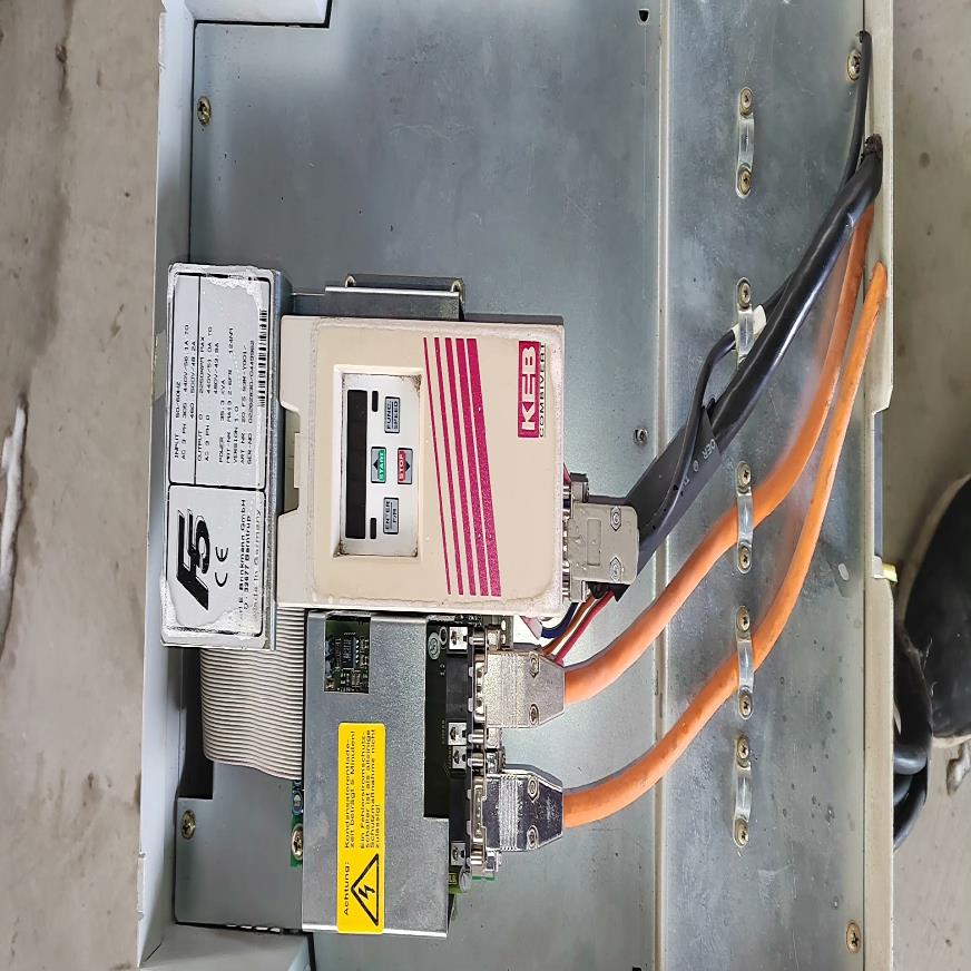 (设备配件)20.F5.S3YR-Y001,22kw科比变频器,九成新左