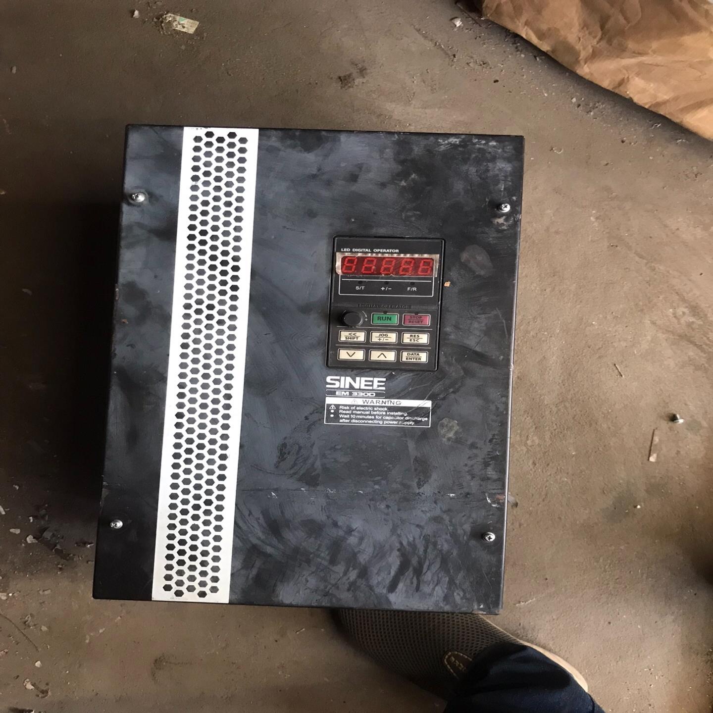 [德峰]EM330D-030-3正弦变频器，拆机的，通电正常，30K