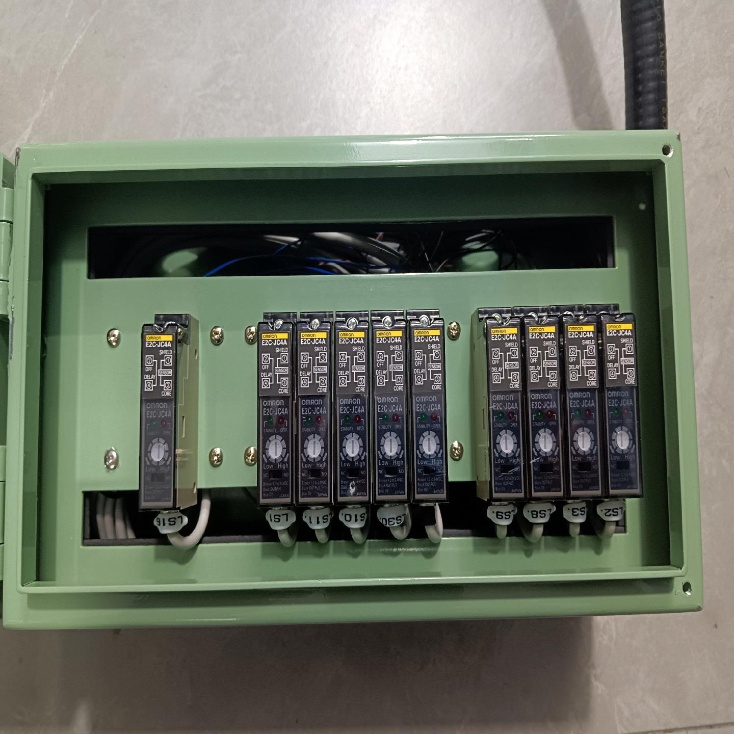 E2C-JC4A光电开关，装机未用可充新，标的单个价需