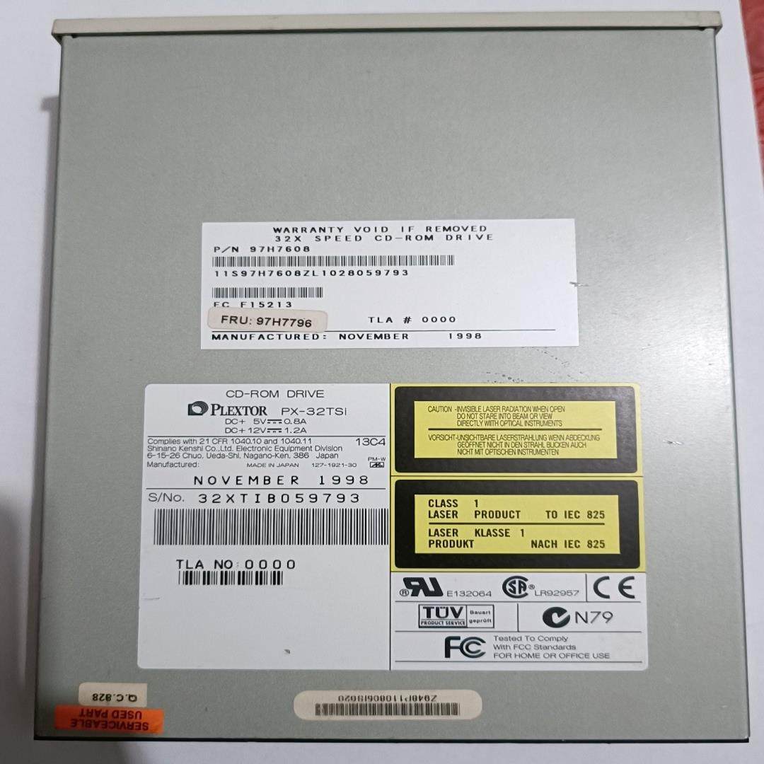 普科特 PLEXTOR PX-32TSI 68针SCSI纯光