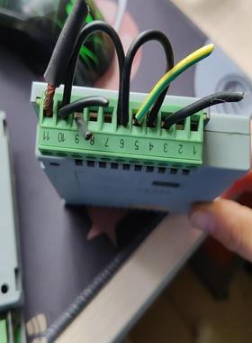 议~690+变频器 6054-HTTL-00 功能完好感兴趣