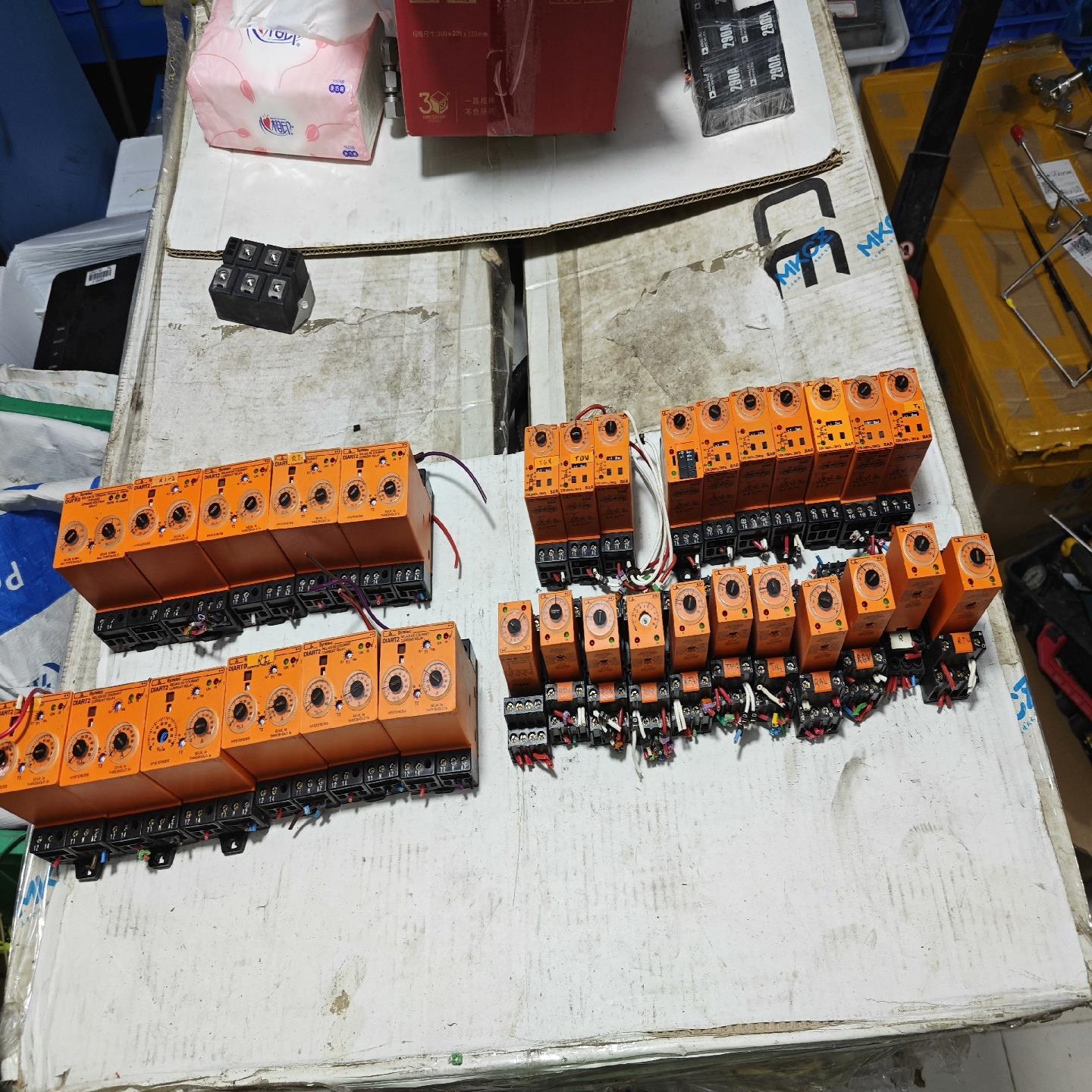 Syrelec继电器功能好，，请看图片,有需要的