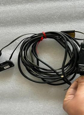 基恩士放大器传感器 LV-51M＋LV-H100(R/T)，