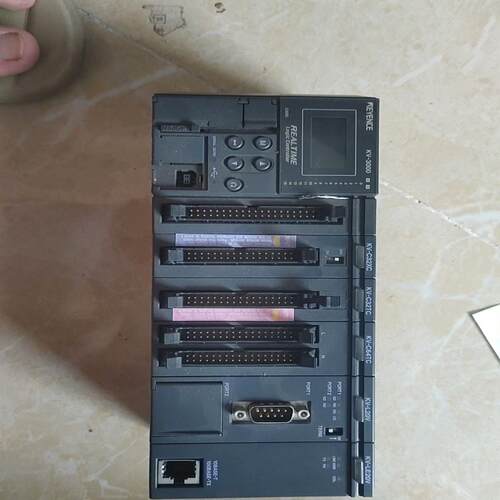 [德峰]基恩士一套KV-3000，模块几个，CPU单卖600，打包1