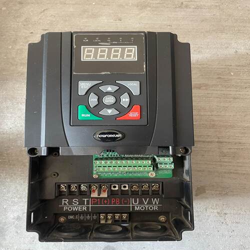 南方安华B3000-4T0075G/0110P 7.5kω