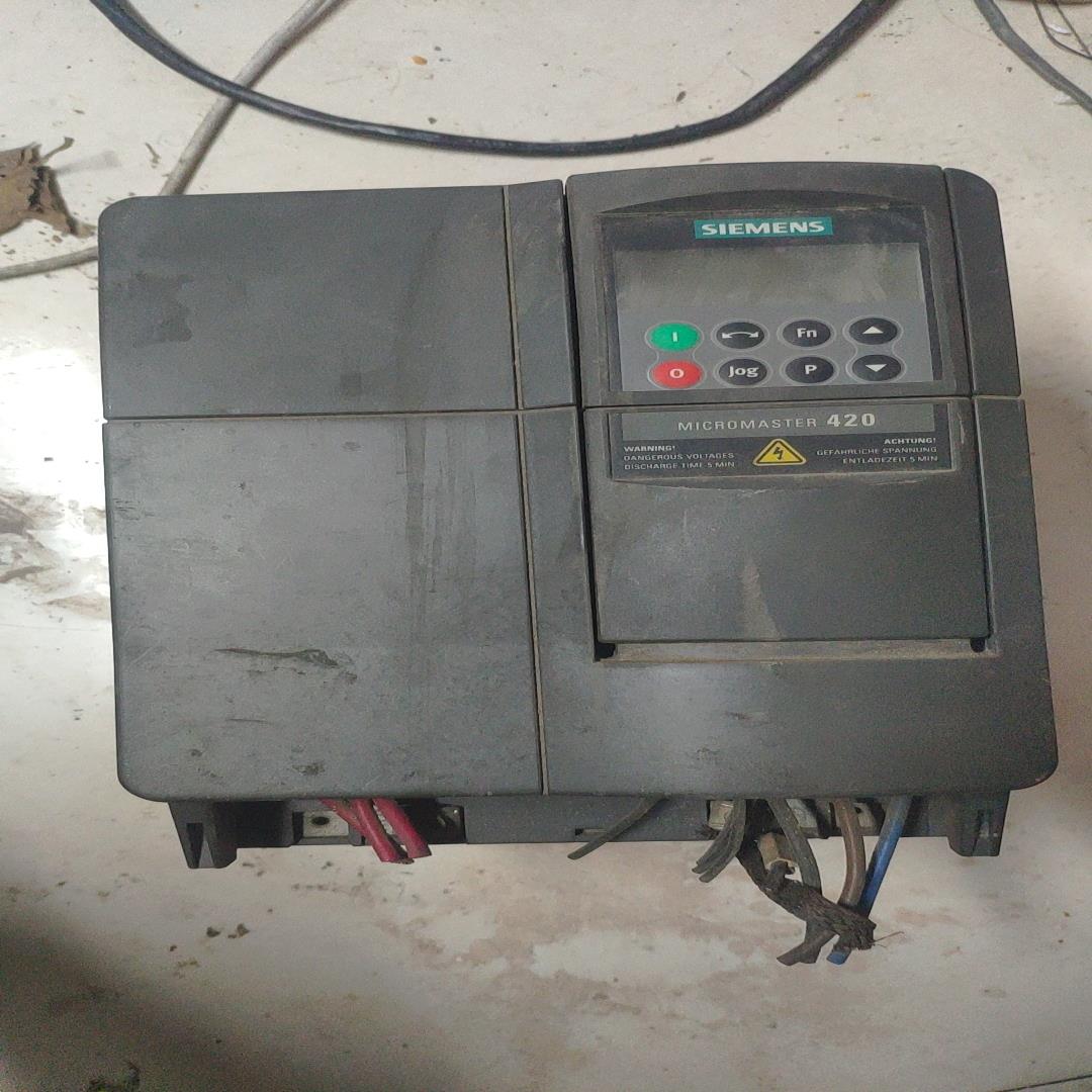 （设备配件）5.5kw西门子420变频器6SE6420-2UD25-5C