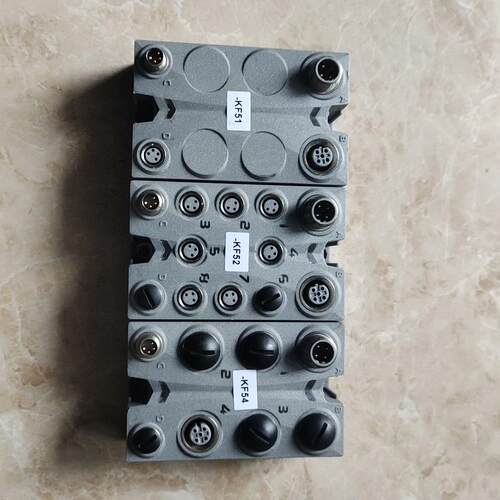 现货3个贝加莱模块 X67 DMK 1352UM 1300P