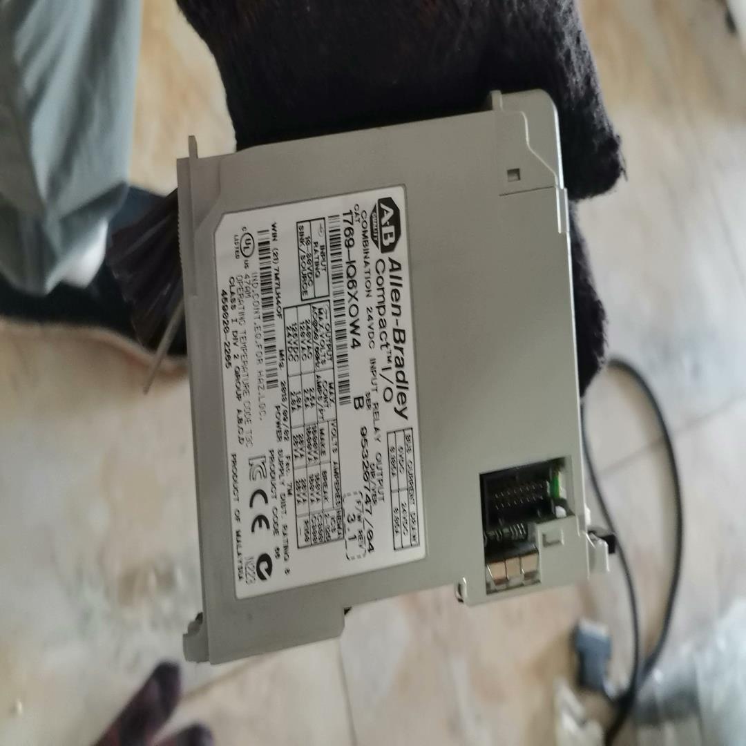 （设备配件）1769-IQ6XOW4拆机外观有点破损有需要的联系