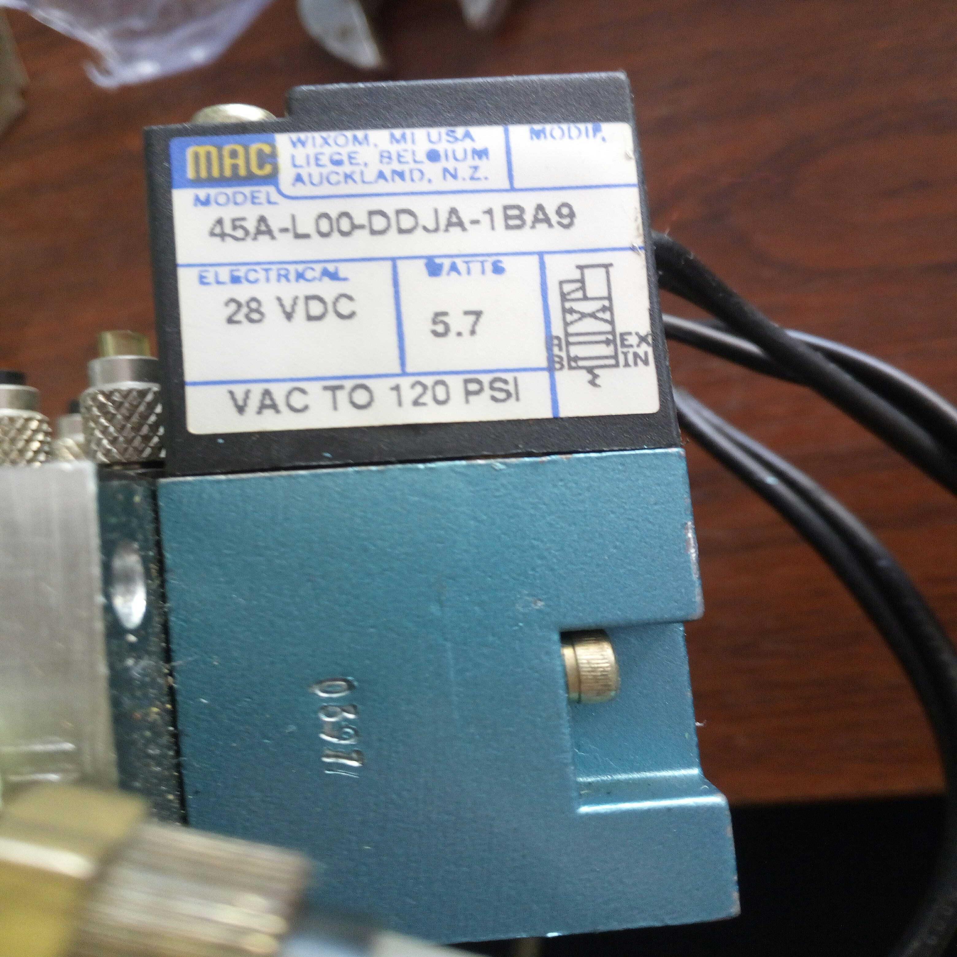 MAC电磁阀45A-L00-DDJA-1BA9电压28VDC议价
