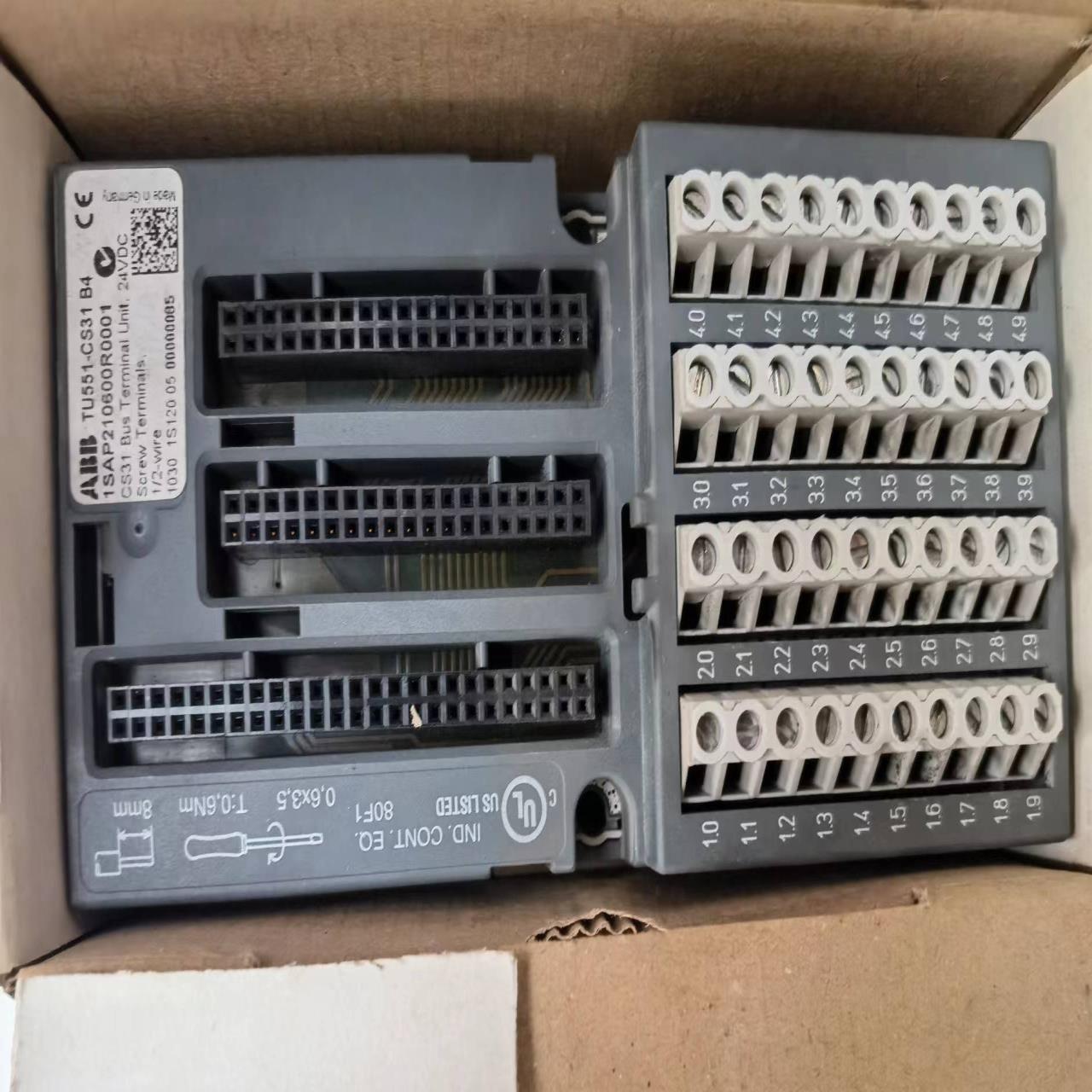 abb tu551-cs31 b4，余货