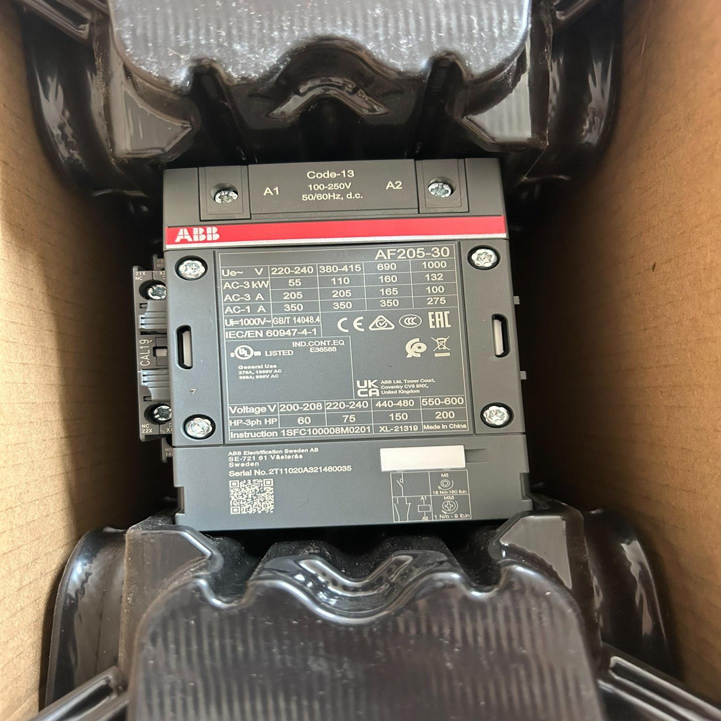 交流接触器AF205-30-11-13 2个