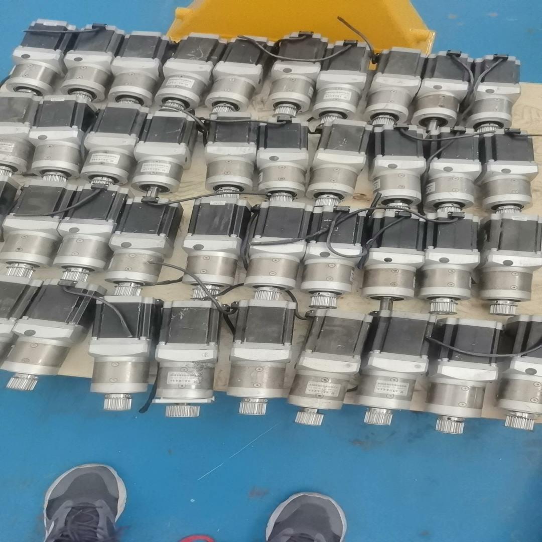 （设备配件）鸣志86步进电机，am34hd2403-07，