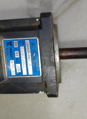 安川伺服电机USAREM-02C 实物如图~议价