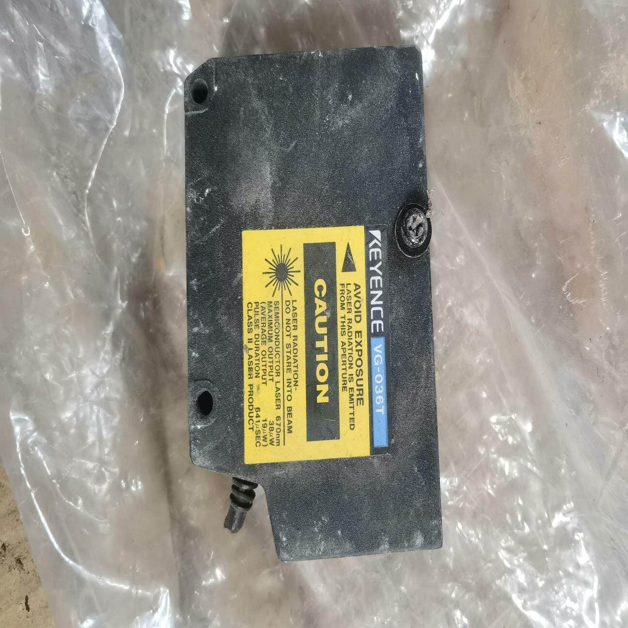 基恩士视觉镜头 VG-036T，外观有个盖子变形，便宜出，还