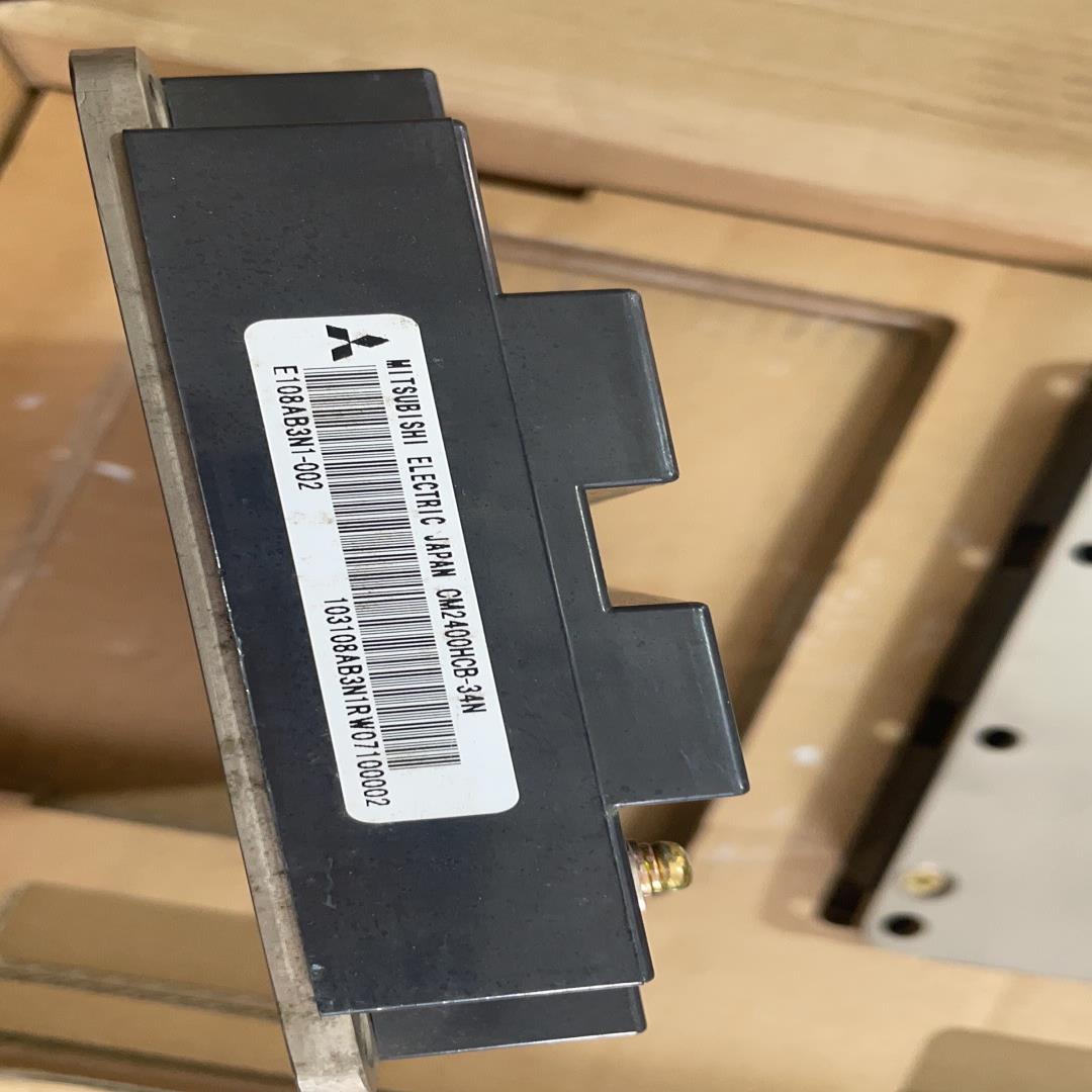 [德峰]CM2400HCB-34N新的没包装8PCS