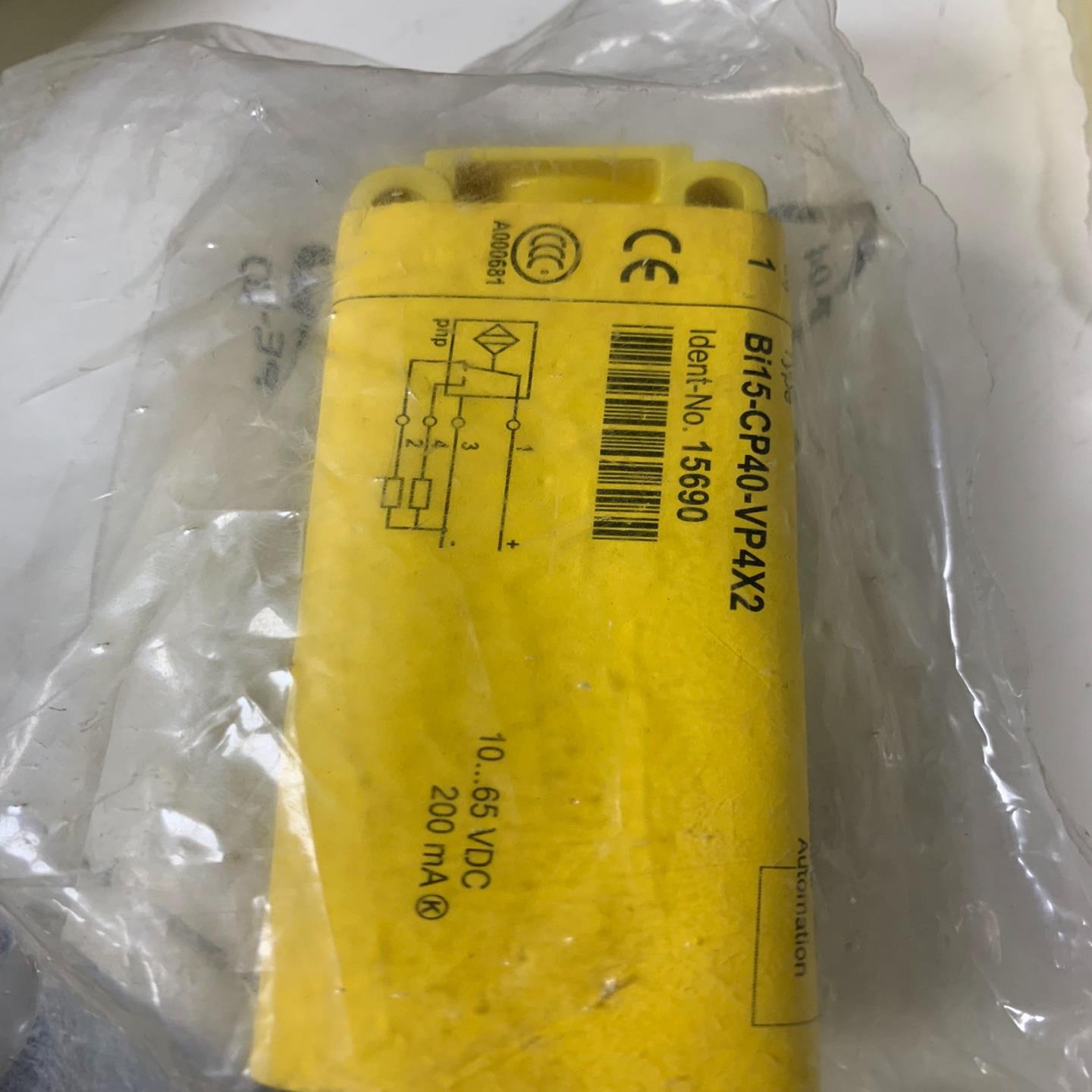 全新图克BI15-CP40-VP4X2，，共3