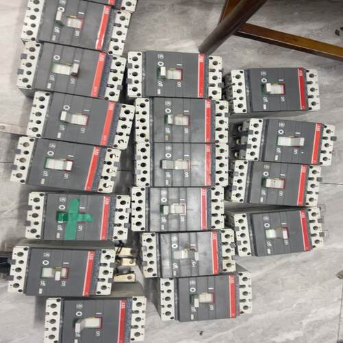 （设备配件）ABB塑壳断路器 S3N250A 包邮包好 拆机250A3p