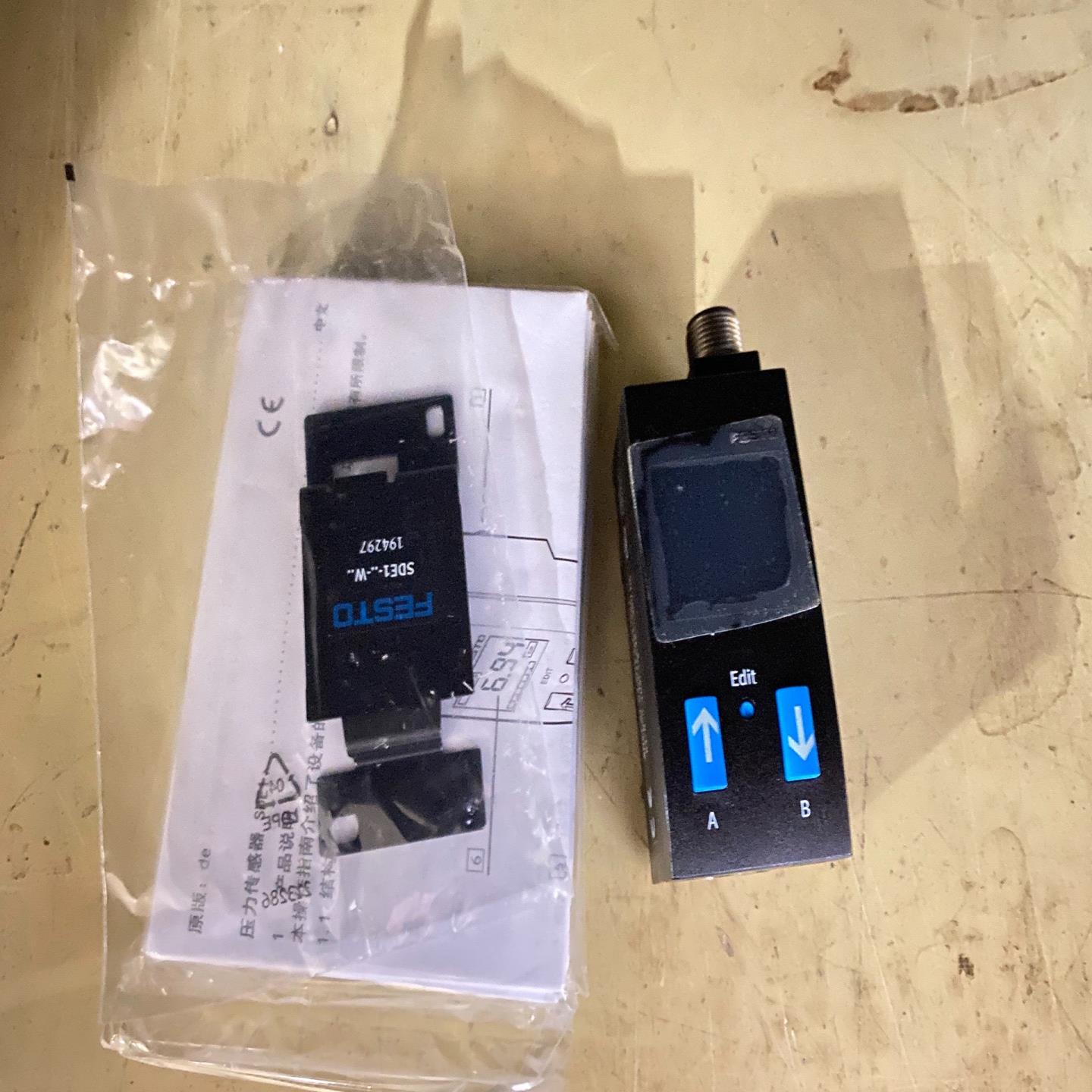 SDE1-V1-G2-W18-L-P1-M12