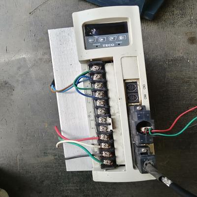 东驱动器  JSDA-50A3  ，成色如图，实物