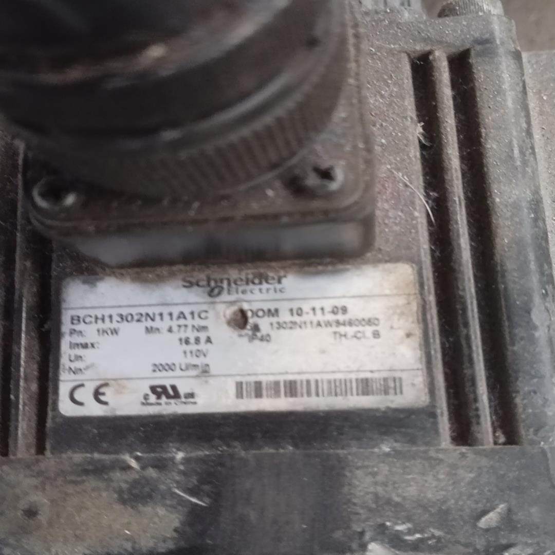 （设备配件）耐德伺服电机 BCH1302N11A1C 1KW实物拍摄一台,3C数码配件,其它配件,淘宝优惠券,粉丝福利购,淘宝优惠卷