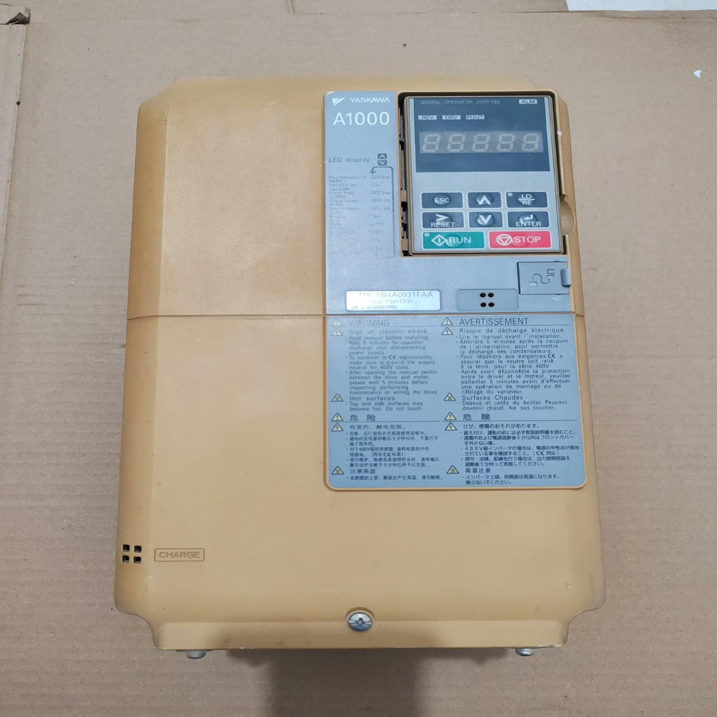 安川CIMR-AB4A0031FAA变频器 15KW/11K