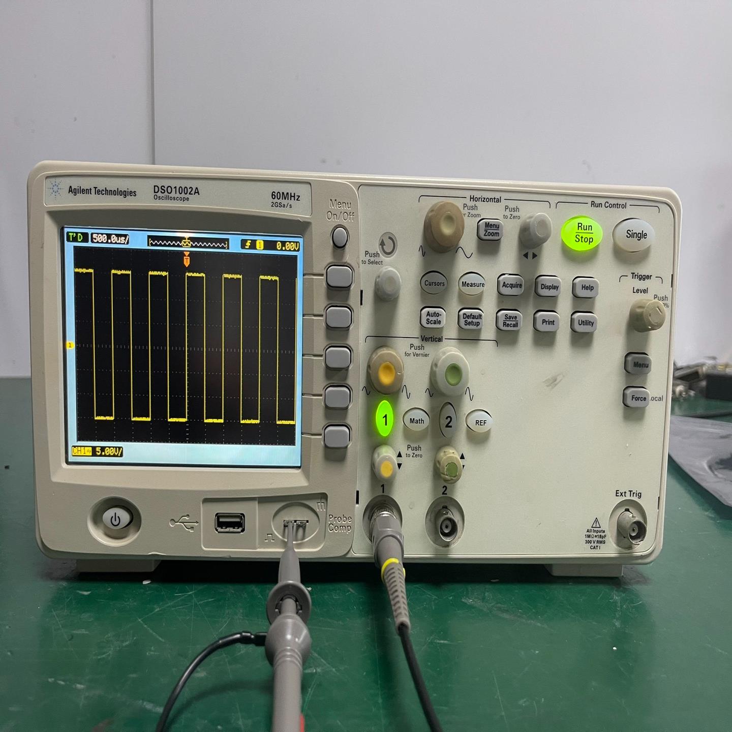（设备配件）安捷伦DSO1002A 60m带宽2G采样示波器 实物拍摄