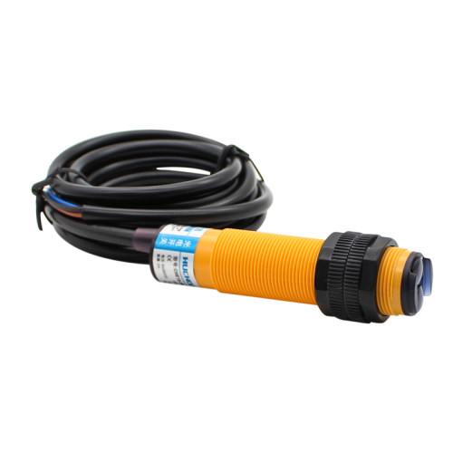 镜面回归式反射接近光电开关感测器三线E3F-R2N2常闭NPN24V36V6V