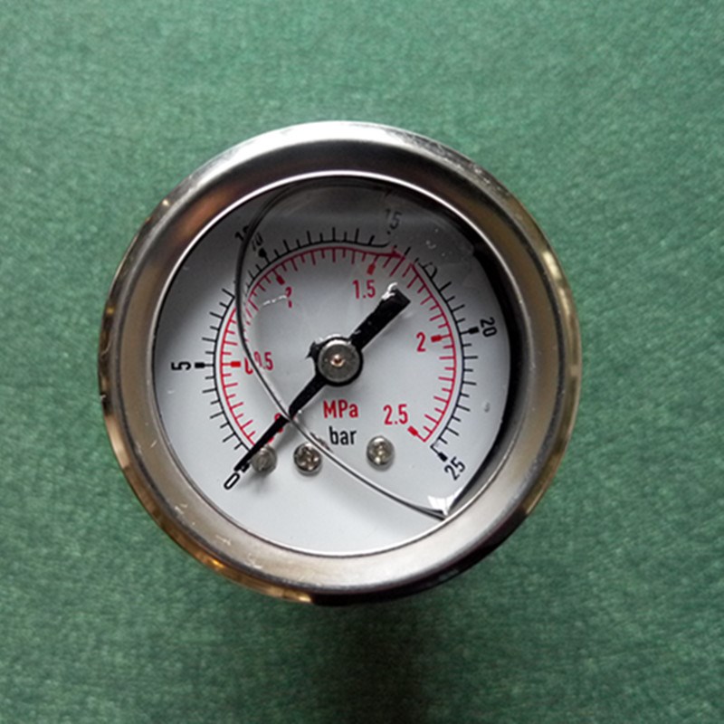 耐震压力表0-25mpa轴向充油小型压力表2.5MPA油压表250kg外径40mm