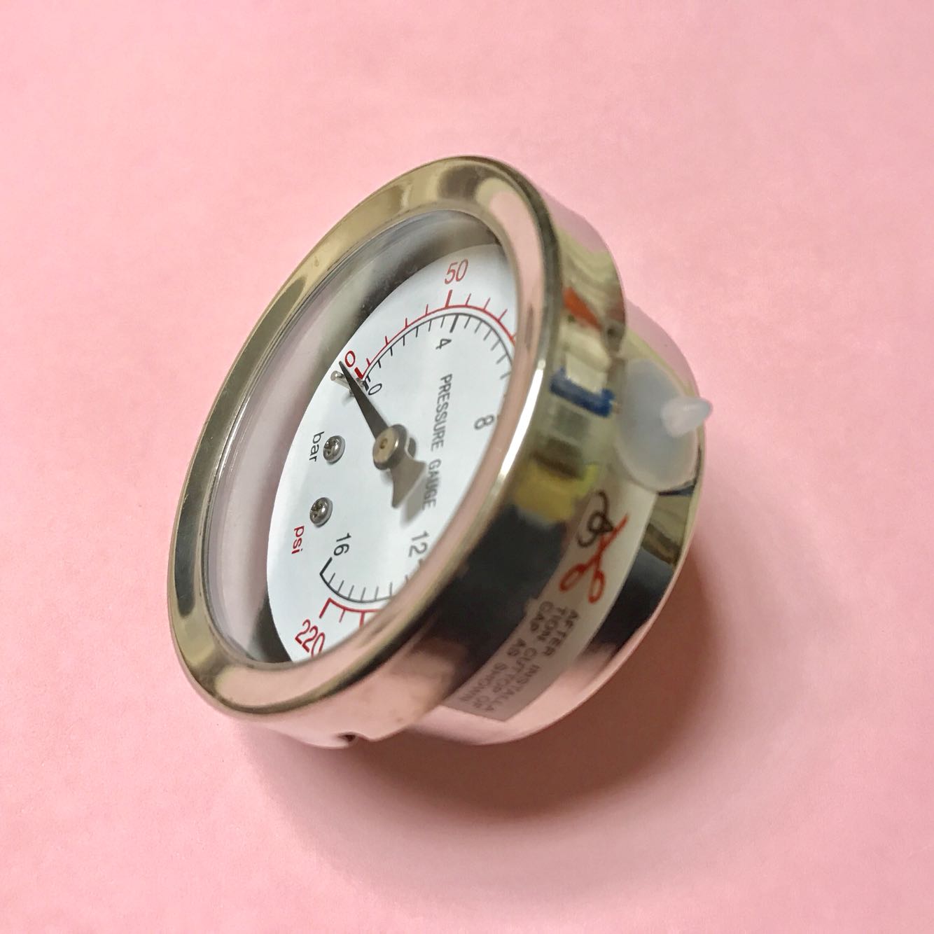 轴向不锈钢外壳 铜接头压力表 直径62mm 压力220psi 16bar 2.5级