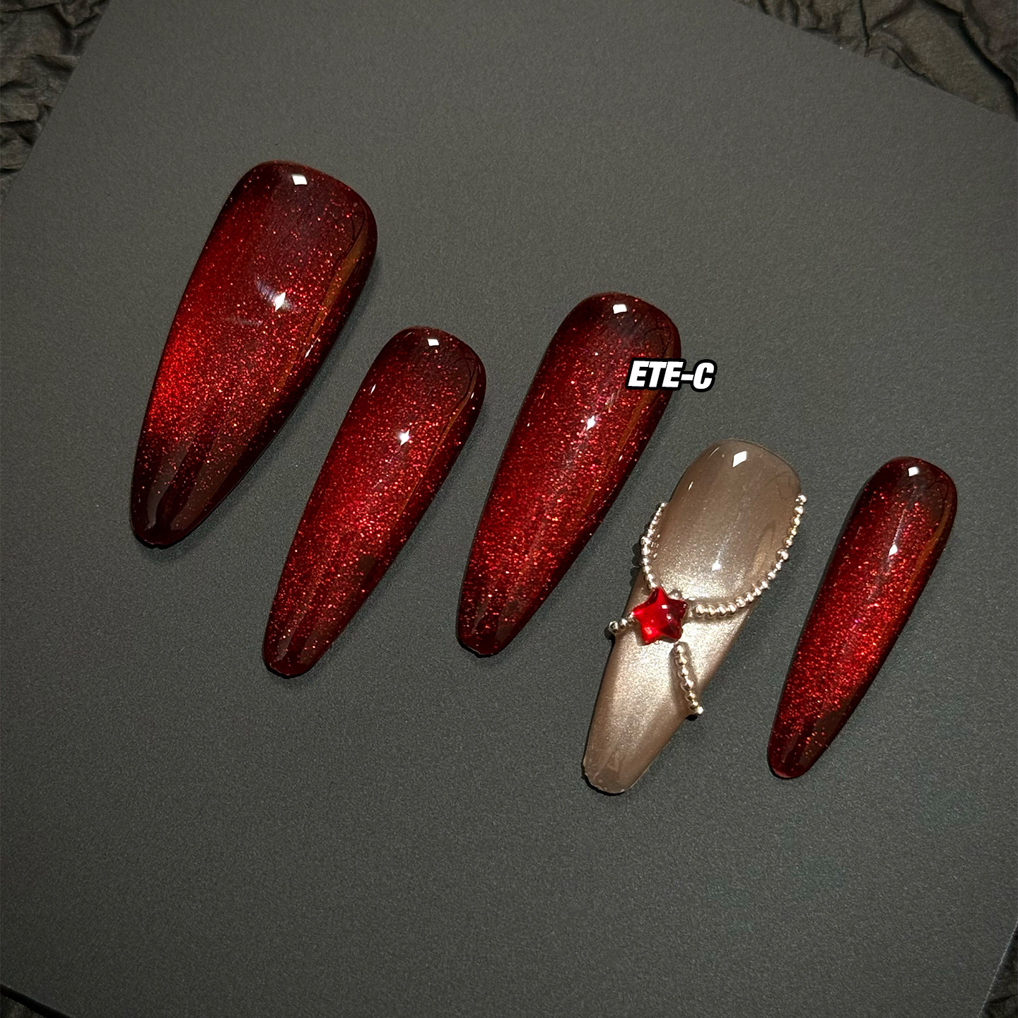 C+熠绯 新款重工秋冬新年红色高级绝美轻奢中长款美甲穿戴甲指甲,彩妆/香水/美妆工具,穿戴甲/甲片,淘宝优惠券,粉丝福利购,淘宝优惠卷