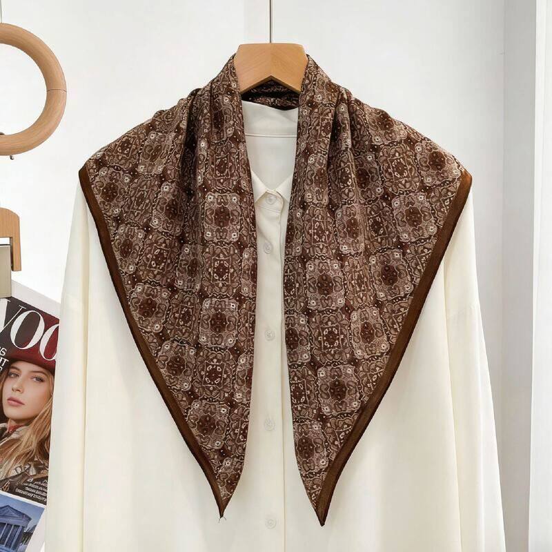 复古棕色印花棉麻围巾小方巾女2025新款装饰头巾护颈防脏领巾披肩