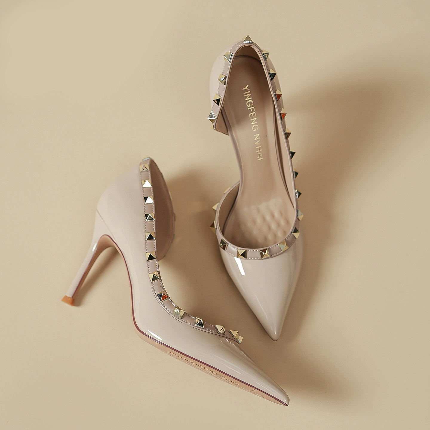 侧空铆钉不累脚细跟漆皮高跟单鞋