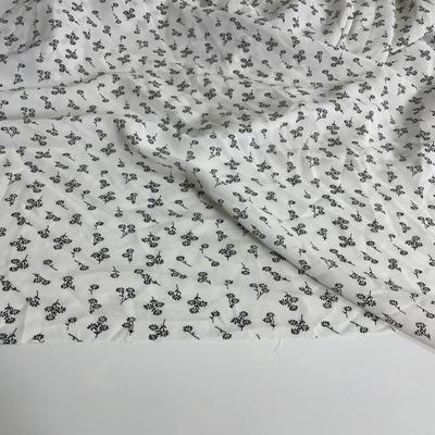 E322白底黑色小碎花印花雪纺布头 柔软垂坠透气连衣裙上衣diy面料
