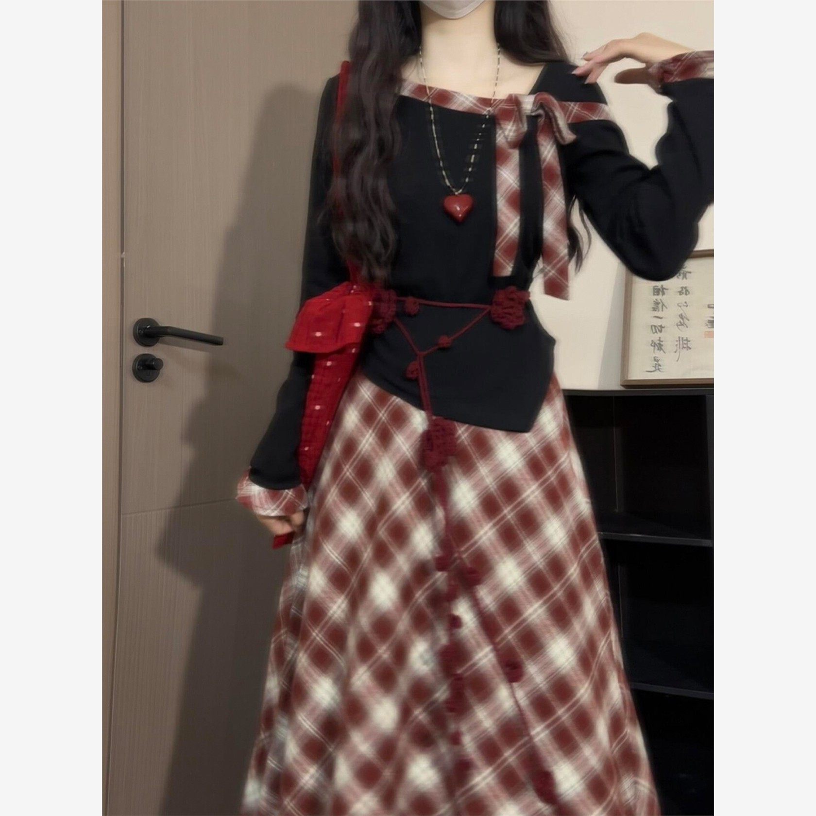 2025新款高级感格纹拼接长袖连衣裙女韩系早秋穿搭一整套长裙套装