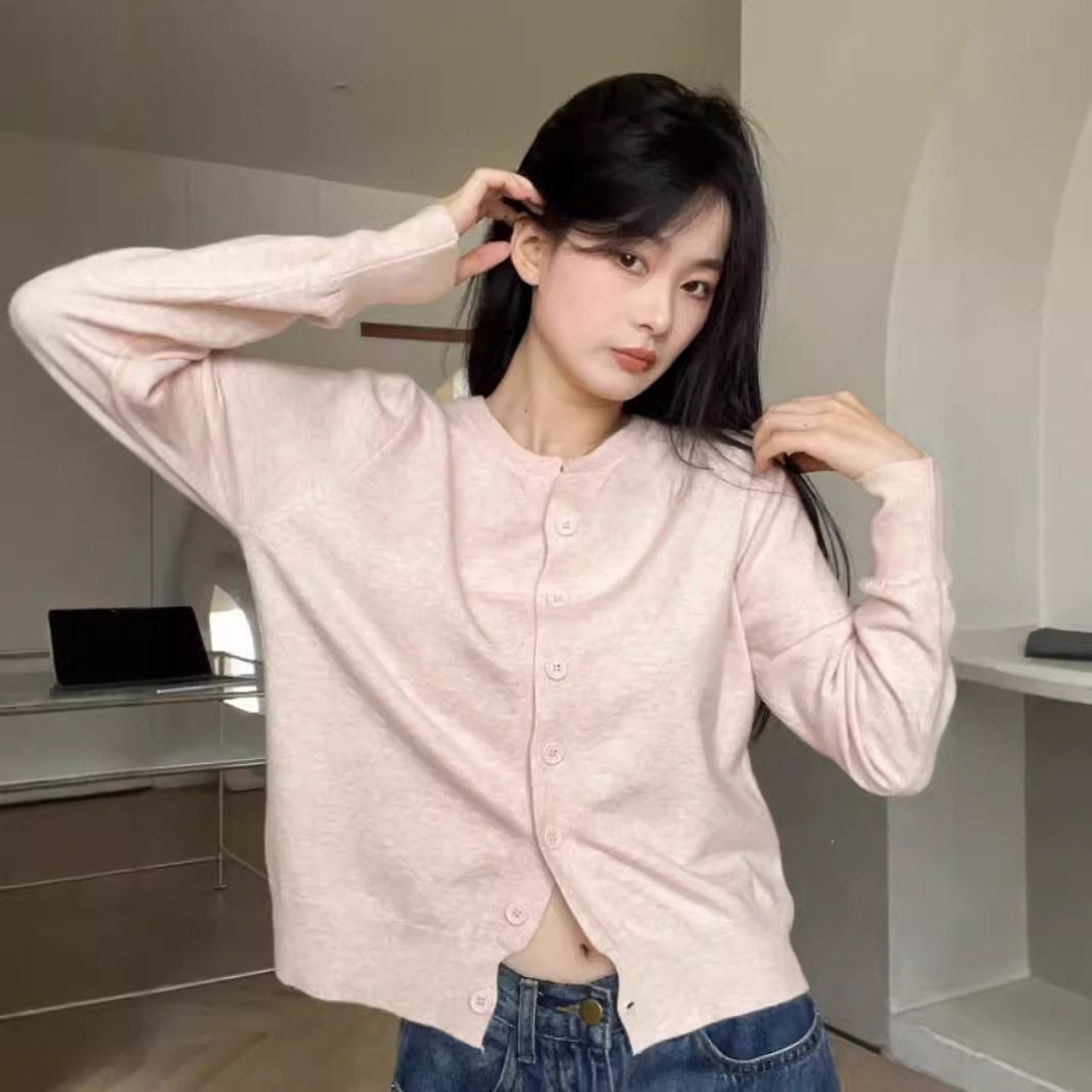 UC秋季长袖针织开衫女宽