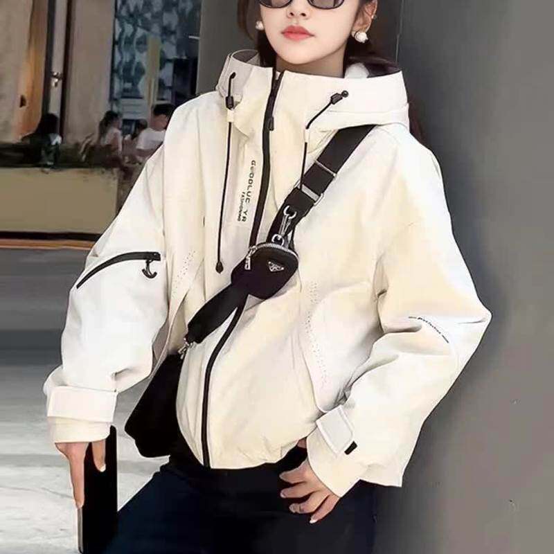2025秋冬新款连帽夹棉冲锋衣外套女韩版休闲棒球服小个子夹克棉服