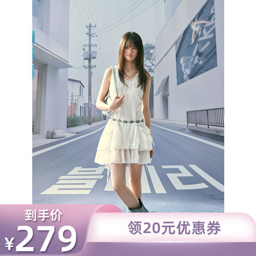 白色连衣裙少女设计感显瘦短裙